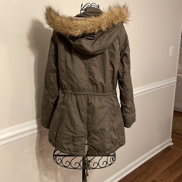 Womens ROYALTY FOR ME Military Green Jacket Faux Fur Womens sz Petite Large NWT - Picture 6 of 16